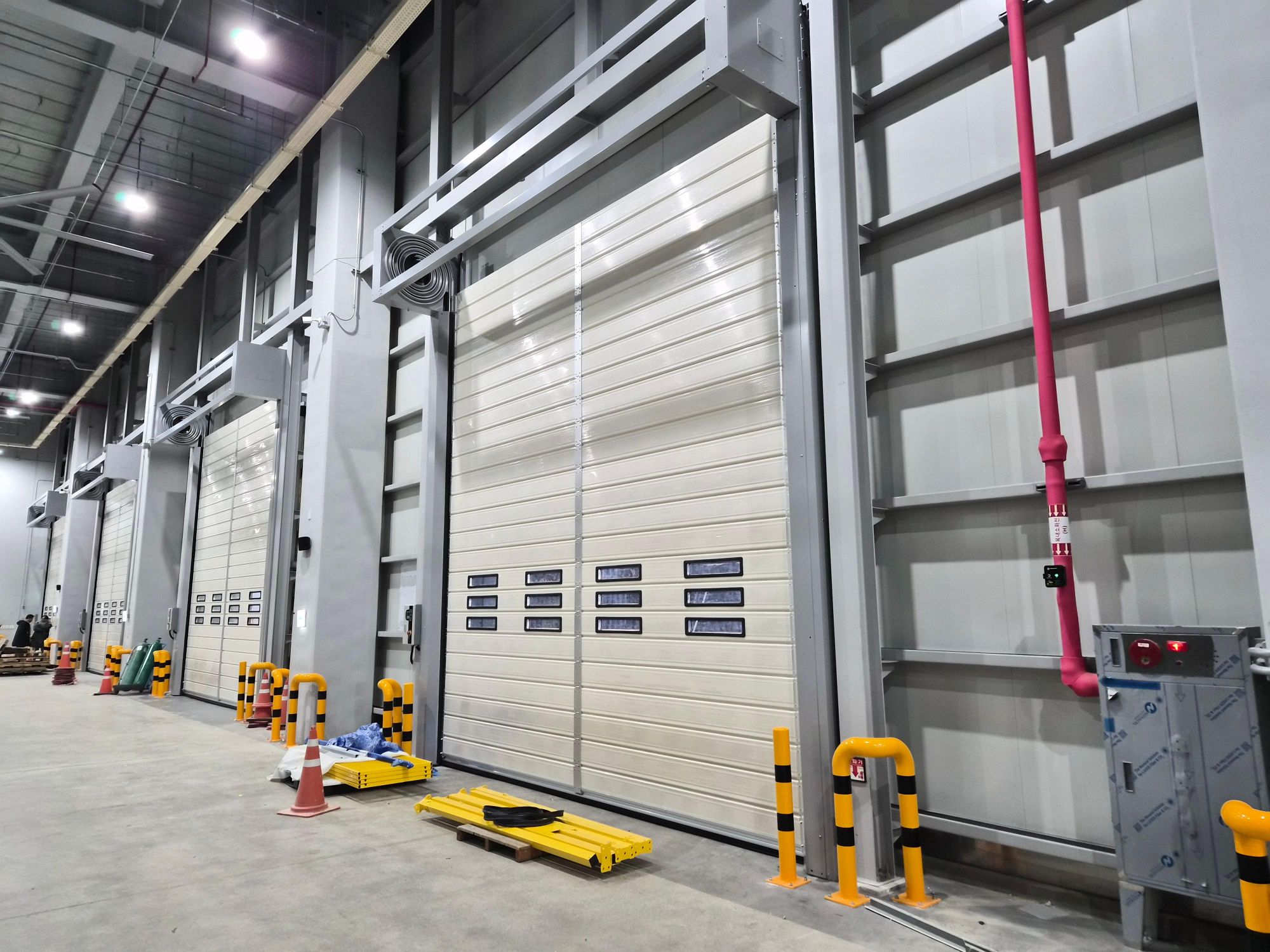 Custom High Speed Doors: Enhancing Efficiency and Safety in Industrial Settings